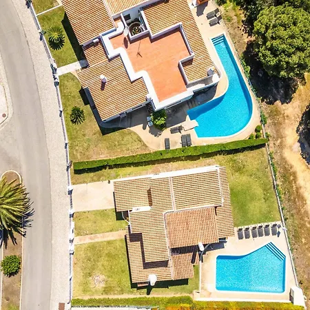 Дом отдыха Escape With Private Pool