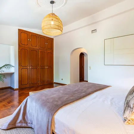 Escape With Private Pool Виламура