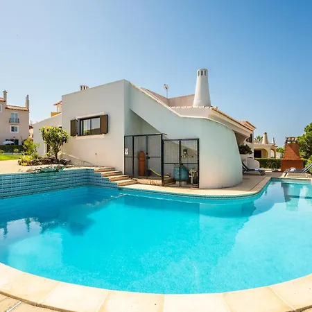 Escape With Private Pool Дом отдыха Виламура