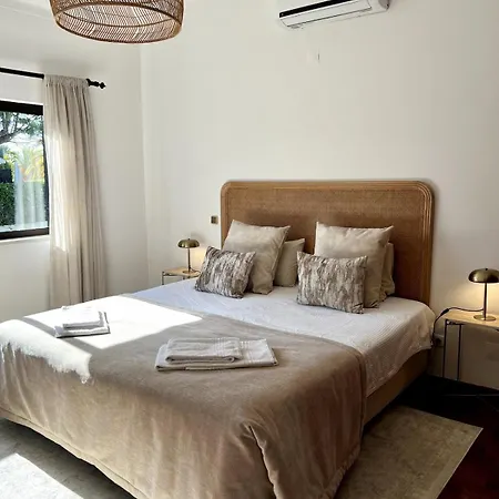 Сasa de vacaciones Escape With Private Pool Vilamoura